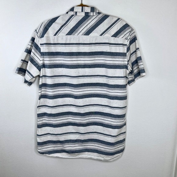 Quiksilver Men Short Sleeve Button Up Shirt Large Regular Fit Blue White Stripe - Picture 4 of 5